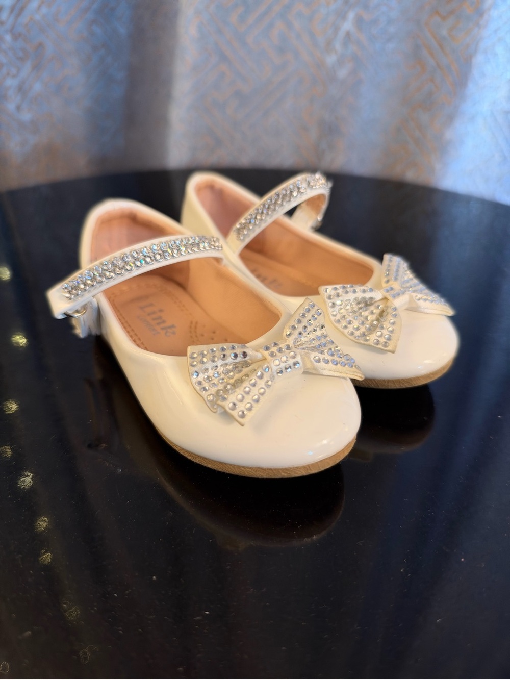 Girls White Patent Mary Jane Shoes with Rhinestone Bow